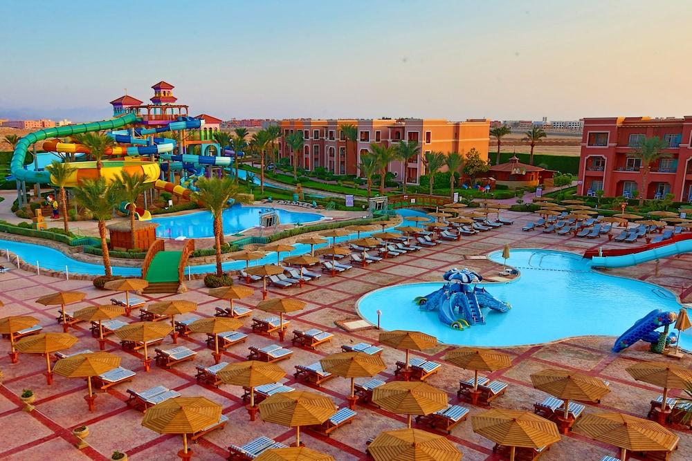 Charmillion Club Aquapark Hotel Sharm el-Sheikh Exterior photo Aqua Park at Hilton Sharm El-Sheikh Resort